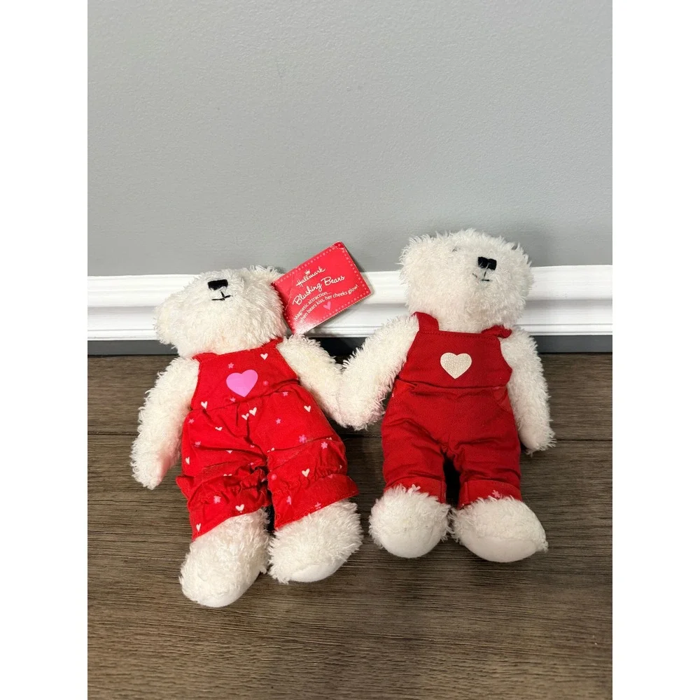 Hallmark Blushing Bears‎ Magnetic Kissing Teddy Bear Set